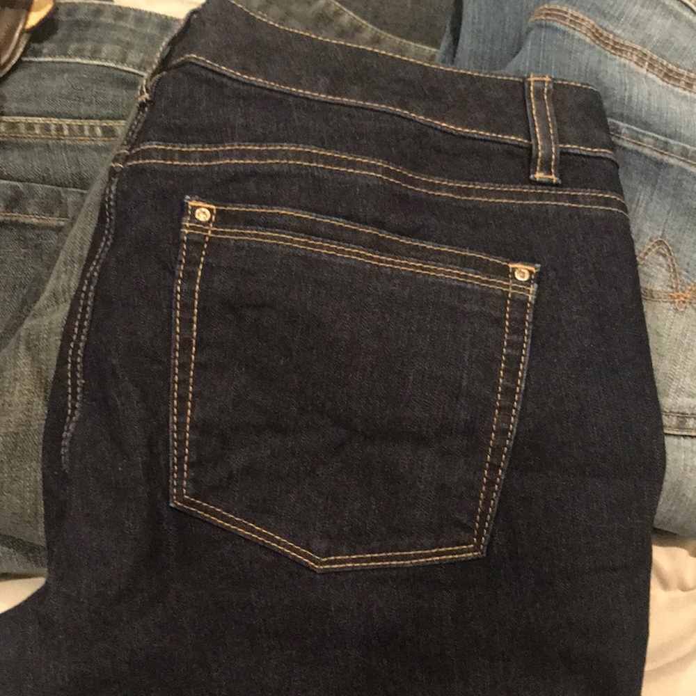 White House Black Market crop jeans size 6